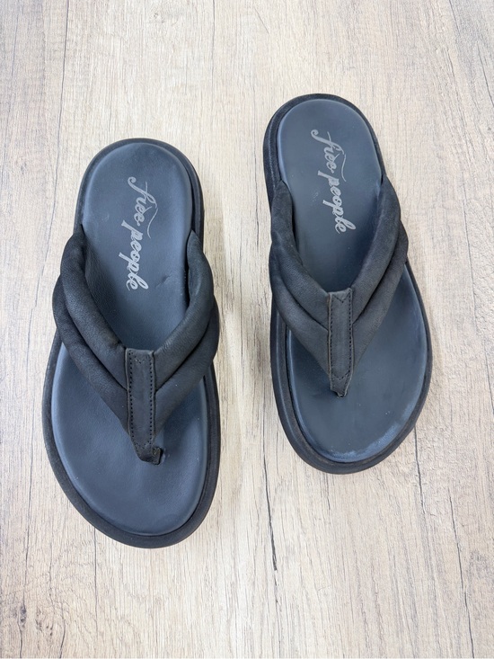 Free People Shoes - Free‎ People Black Quilted Padded Flip-Flop Sandals